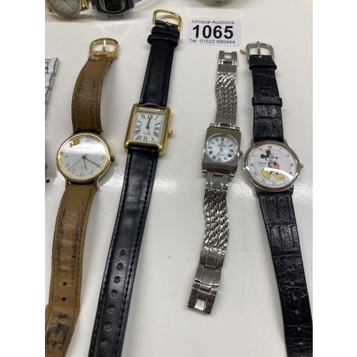 1065 - A collection of vintage and digital watches