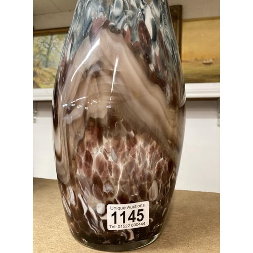 1145 - An Art glass vase