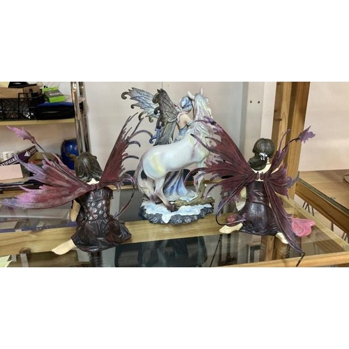 1173 - Three fairy figurines