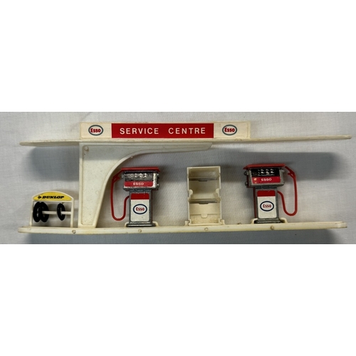 602 - Matchbox series 2 service stations one with box