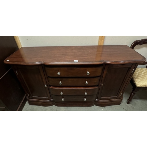 1695 - A good quality modern mahogany sideboard