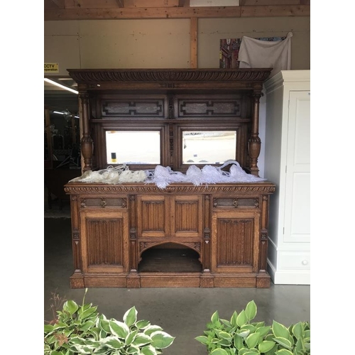 1701 - A superb quality early 20th century oak mirror backed sideboard