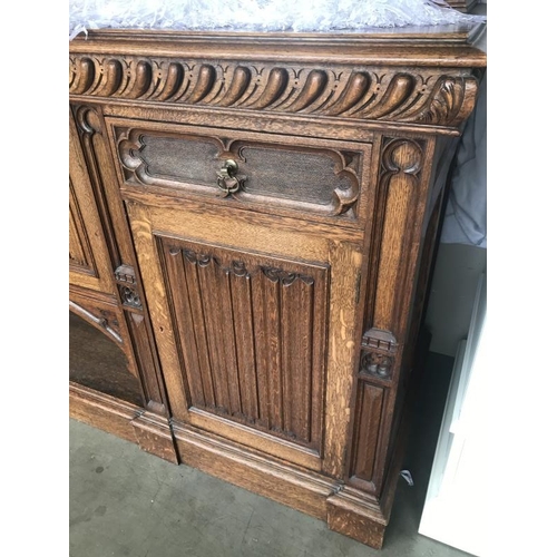 1701 - A superb quality early 20th century oak mirror backed sideboard