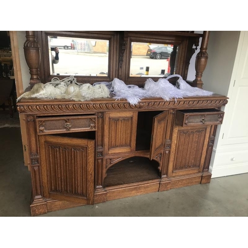 1701 - A superb quality early 20th century oak mirror backed sideboard