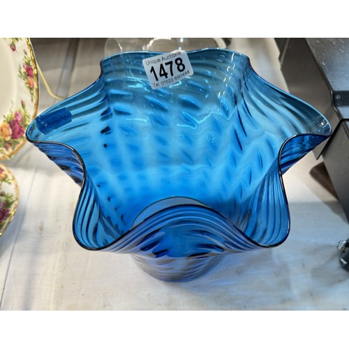 1478 - A blue glass oil lamp shade and 2 chimneys