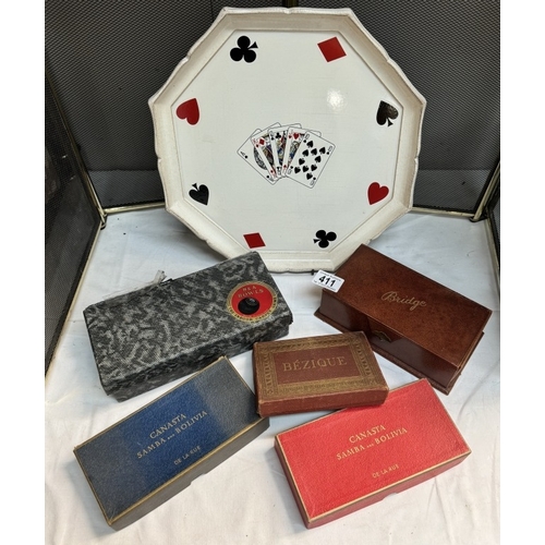 411 - A vintage playing card drinks tray, various card games & carpet bowls