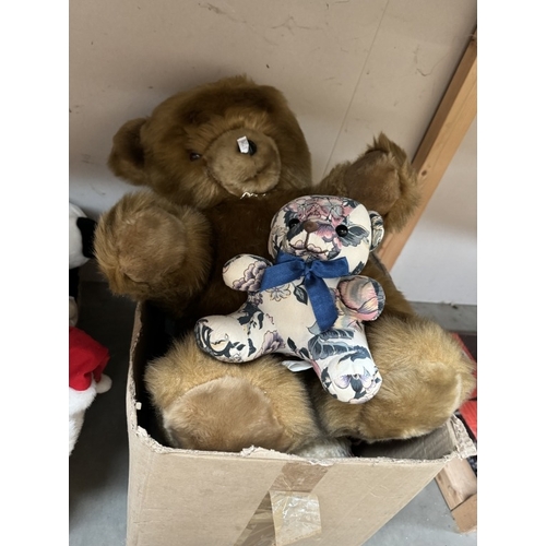 449 - A large lot of soft toys including Womble