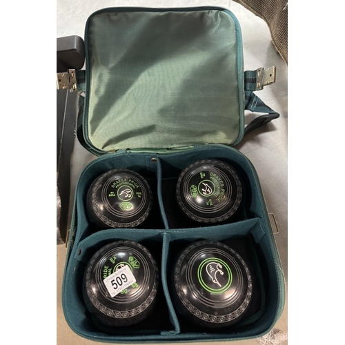 509 - A set of 4 Drakes Pride professional bowls in bag