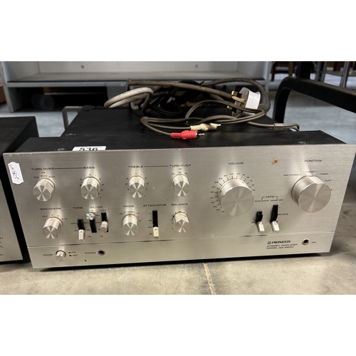 536 - A Pioneer SA-9560 integrated amplifier