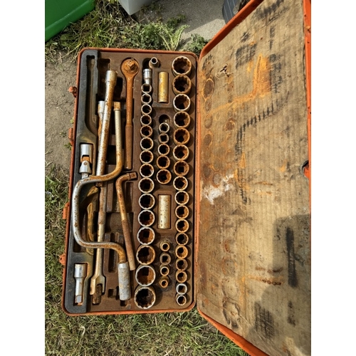 557 - 2 Toolboxes including an assortment of tools and draper socket set