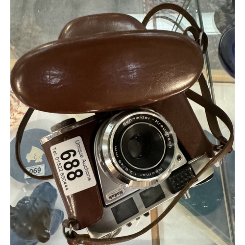 688 - A vintage Kodak camera