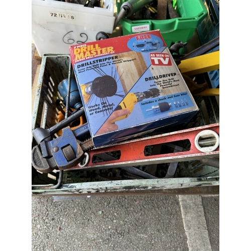 612 - 7 Boxes of good quality tools