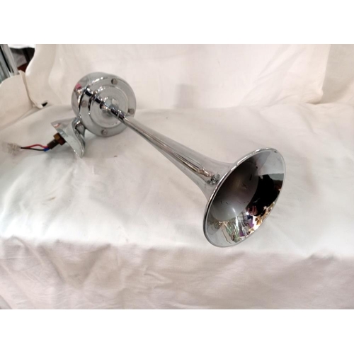 708 - A pair of chrome trumpet air horns for car or truck. length 29cm