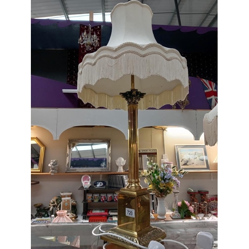 720 - A heavy brass Corinthian column lamp on base with 1 other brass lamp & 2 shades