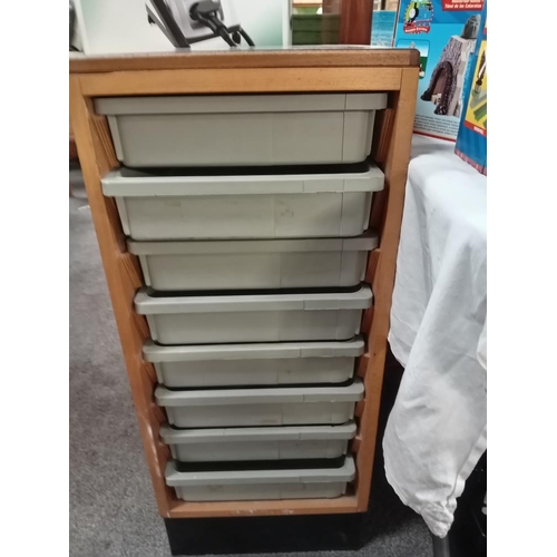 754 - A set of office filing drawers with plastic trays