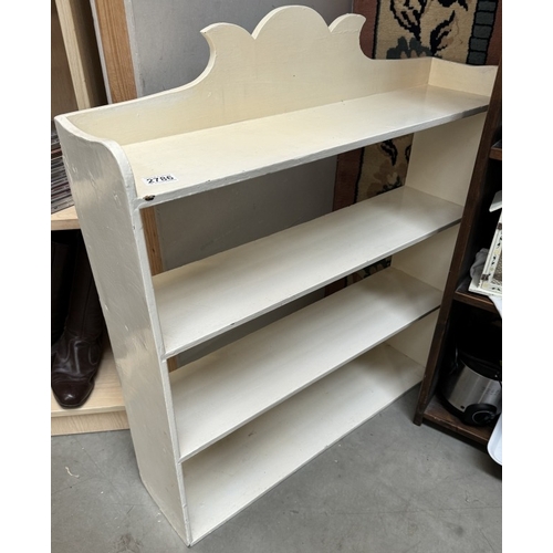 2786 - A painted pine book shelf