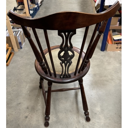 2835 - A 19th/20th century high back music room stool