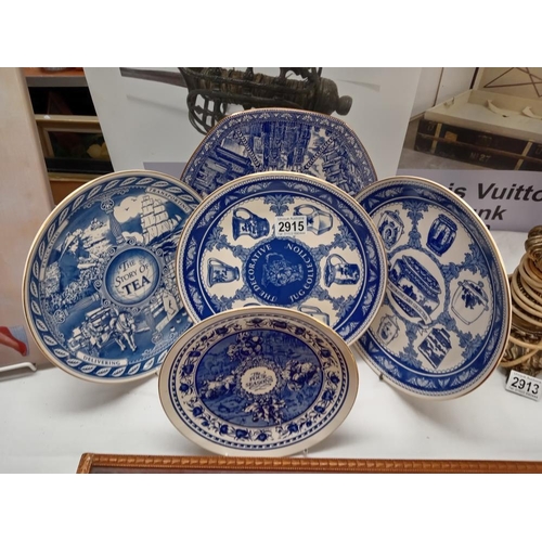 2915 - 5 blue & white Ringtons plates