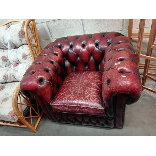 2922 - A chesterfield chair