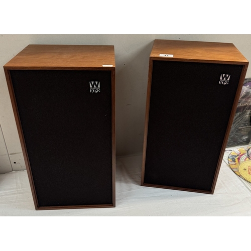 31 - A pair of Wharfedale XP2 speakers