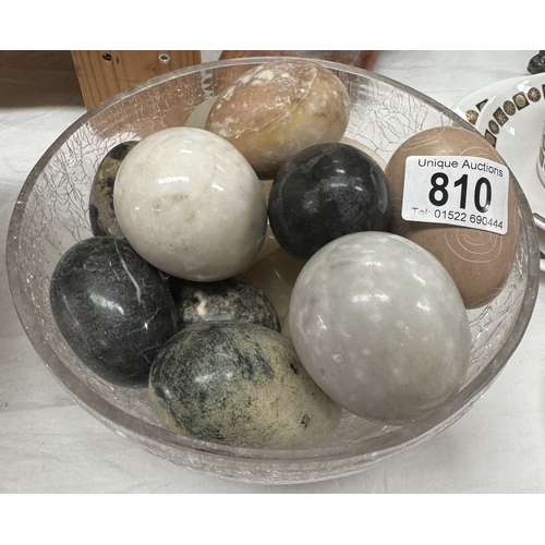 810 - A large lot of marble eggs etc.