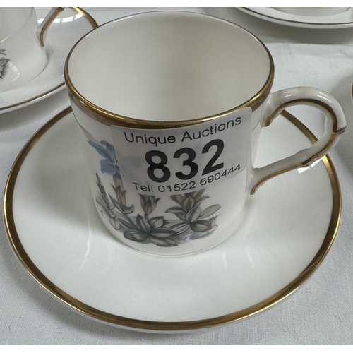 832 - A Royal Worcester 16 piece coffee can set