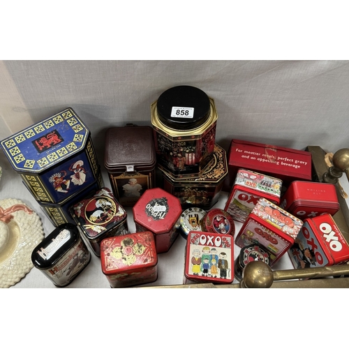 858 - A selection of vintage tins