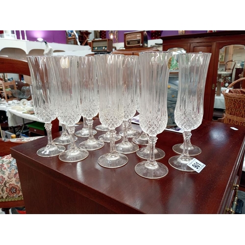 901 - 15 crystal champagne glasses