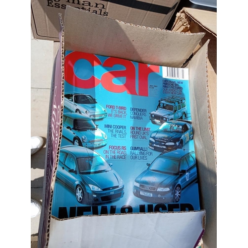 944 - A large collection of The 'CAR' magazines etc