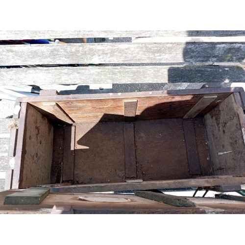 976 - A vintage 81mm Mortar ammo box