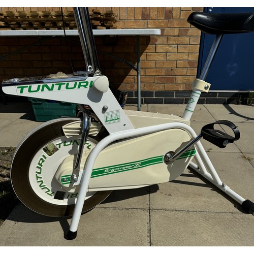 990A - A Tunturi ergometer exercise bike