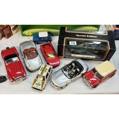 110 - A Maisto 1/18 Jaguar Mark 2 & other large scale diecast