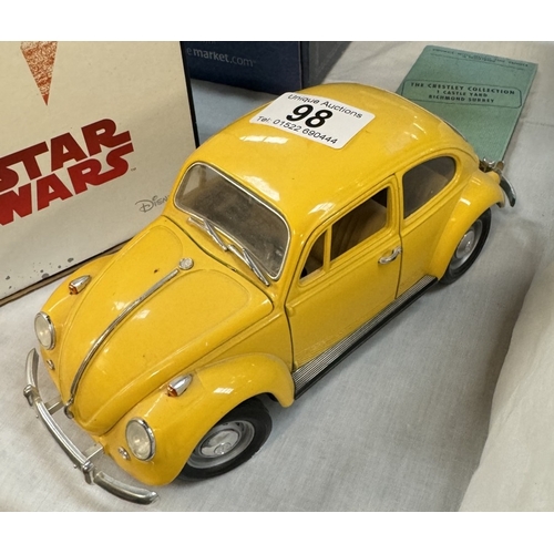 98 - A Crestley collection 1/18 scale VW Beetle