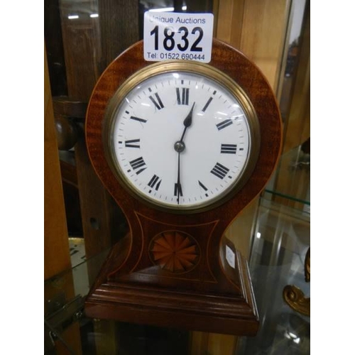 1832 - A mahogany inlaid mantel clock