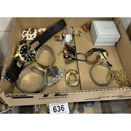 636 - A quantity of watches & costume jewellery