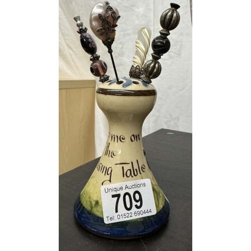 709 - A Longpark Torquay ware hat pin stand & 5 pins