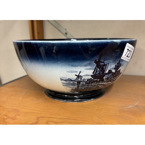 723 - A vintage delft royal blue bowl