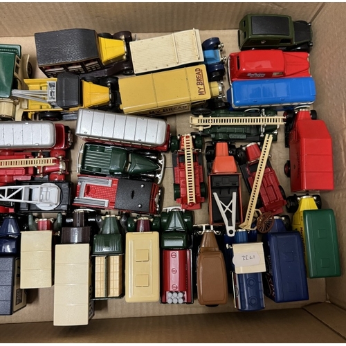 735 - A good selection of unboxed Lledo & models of Yesteryear