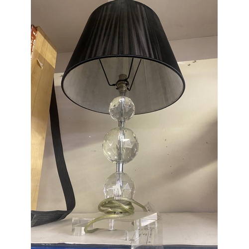 757 - An acrylic table lamp