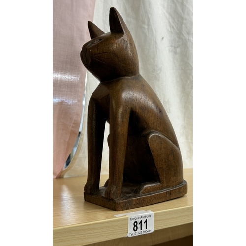 811 - A wooden cat