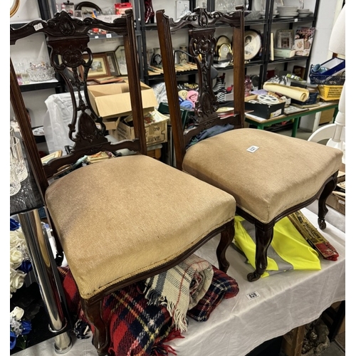 827 - A pair of Edwardian bedroom chairs