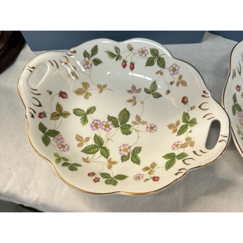 41 - 2 boxed Wedgwood wild strawberry dishes