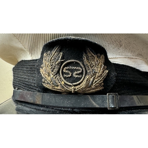 98 - A vintage military cap