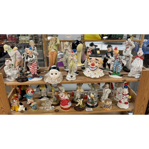 117 - A clown collection including Princess House lead crystal