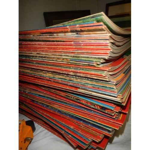 1546 - A large lot of football magazines.