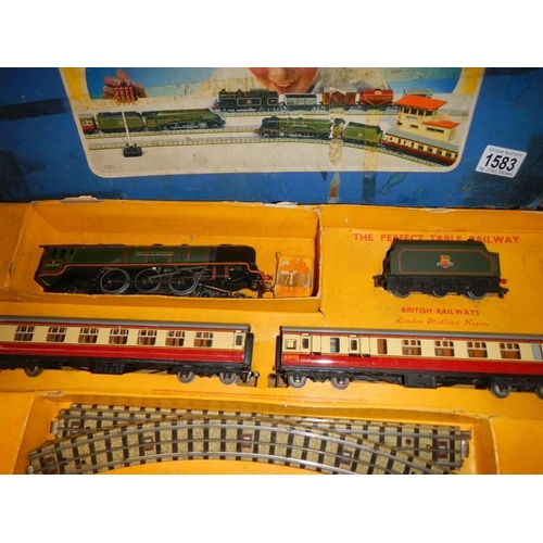 1583 - A Hornby electric train set.