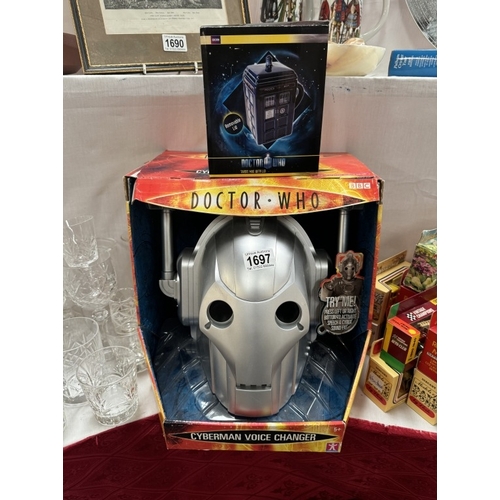 1697 - A Doctor Who cyberman voice changer & Tardis mug