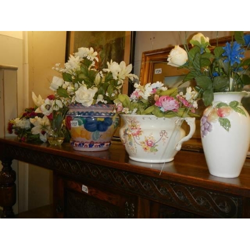 1727 - A mixed lot of ceramics, glass and artificial flowers.