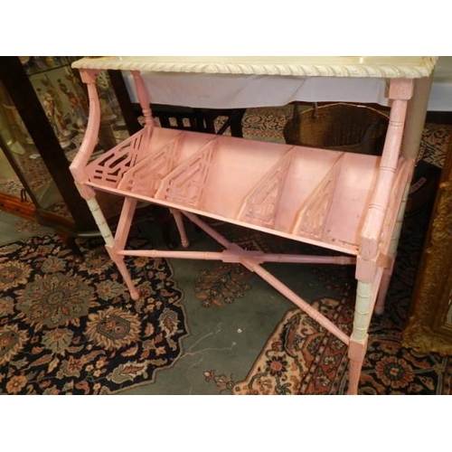 1793 - A shabby chic bookstand