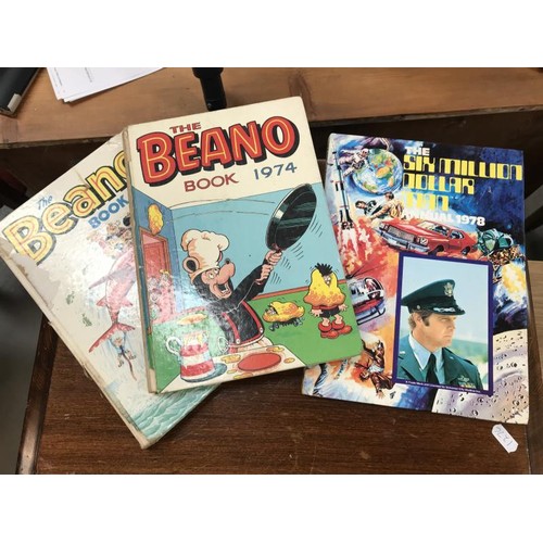 1512 - A large quantity of children's annuals including Dandy & Beano